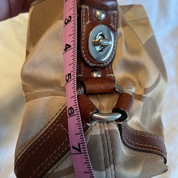 Coach Vintage Purse with Coach Tag still loads of life left. - Picture 6 of 11